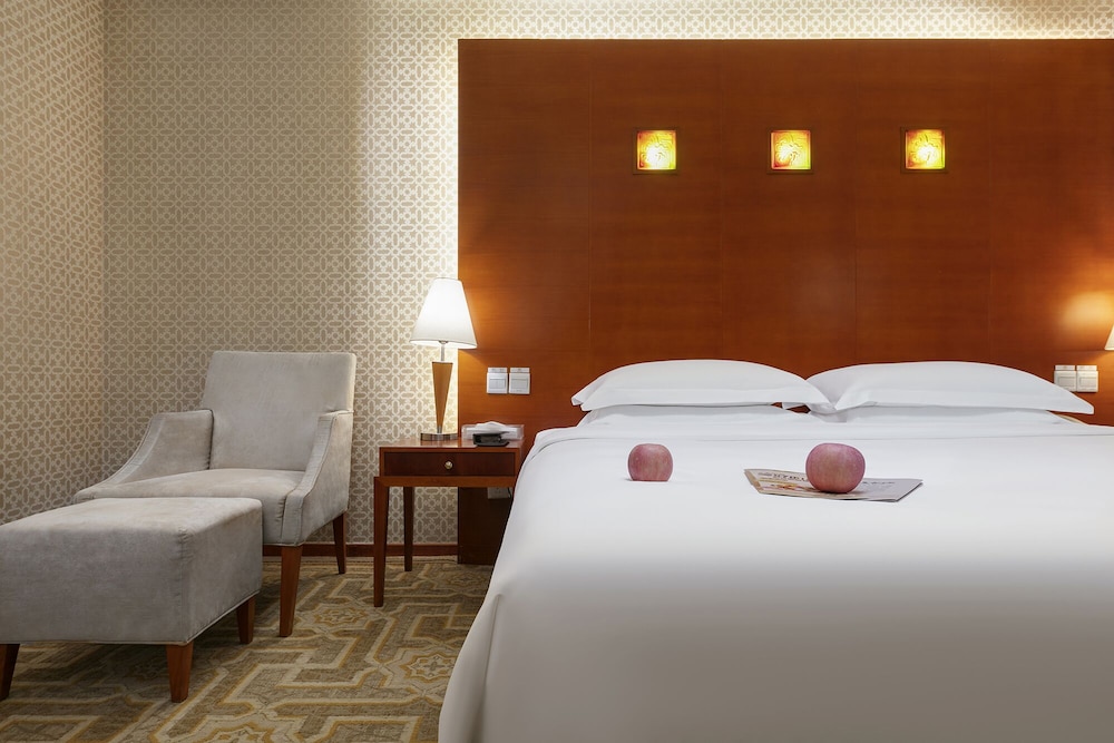 Huayang Plaza Hotel in Luoyang, People's Republic of China