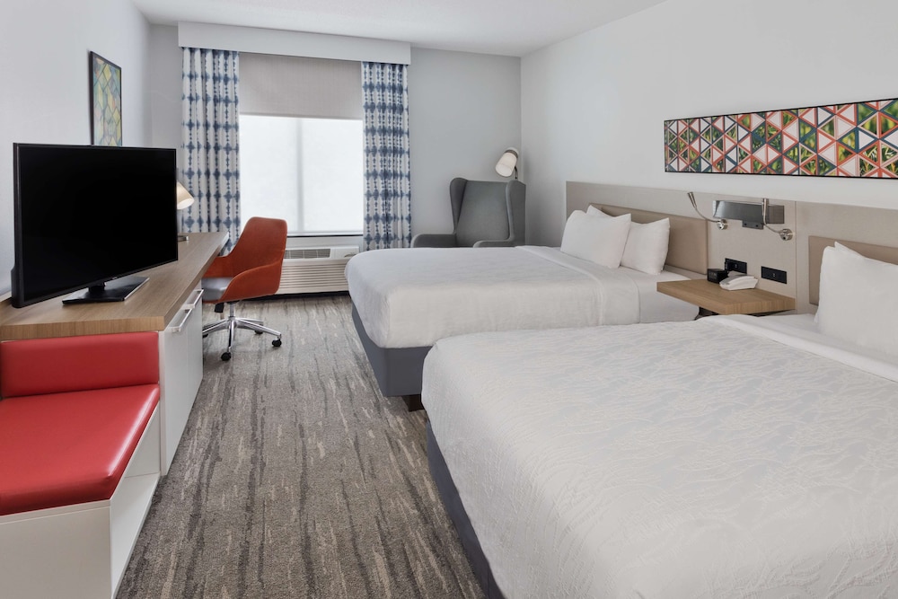 Hilton Garden Inn Birmingham Lakeshore Drive - photo 12
