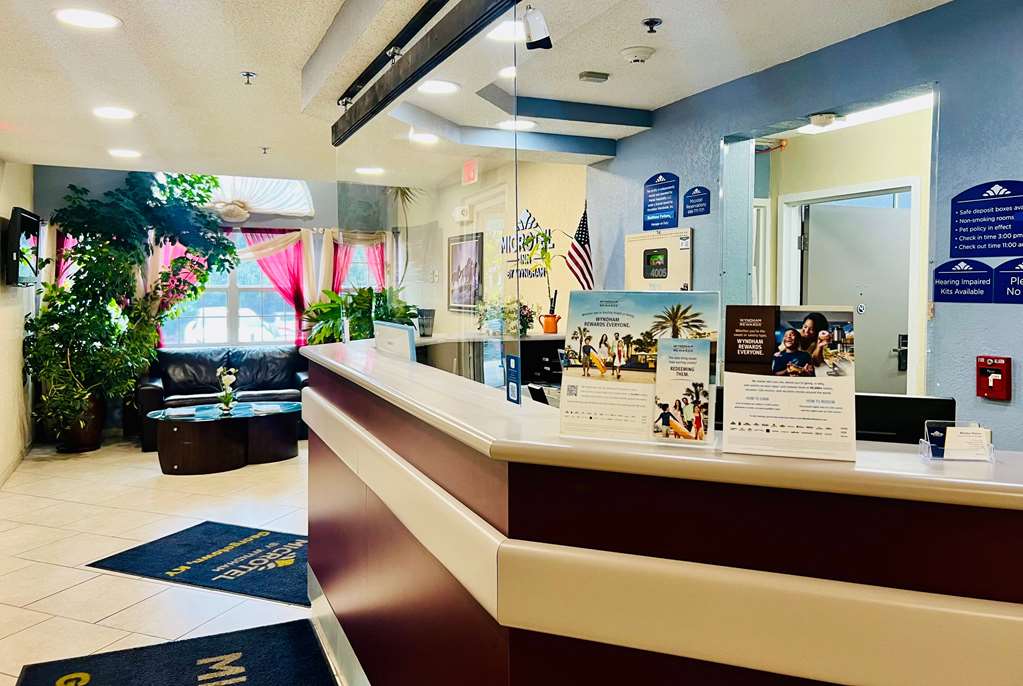 Microtel Inn by Wyndham Georgetown - photo 7
