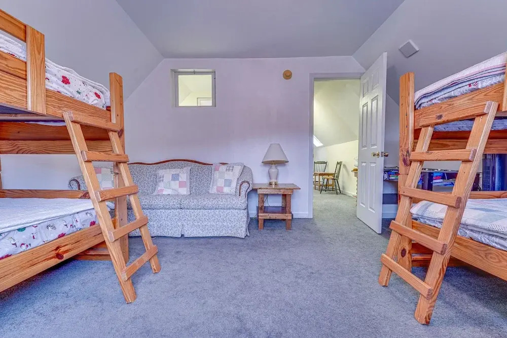 Spacious Ludlow Hideaway 1 Mi to Okemo Mountain in Ludlow, United States