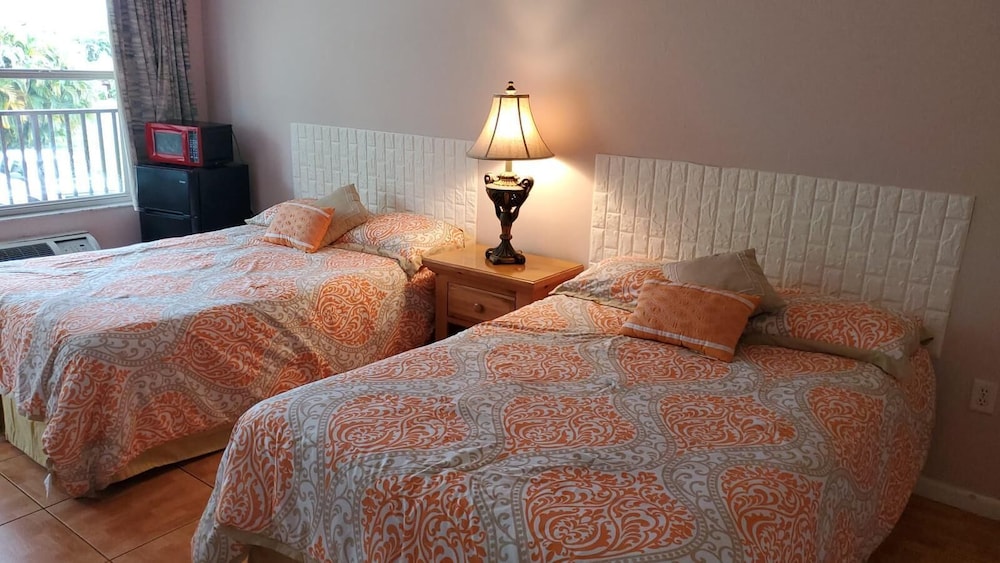 Conty's Motel - photo 24