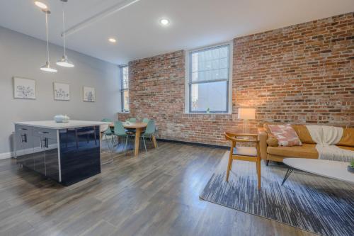 Furnished Luxury 3br 2ba Loft — 4-Star Luxury Hotel in Boston, United States