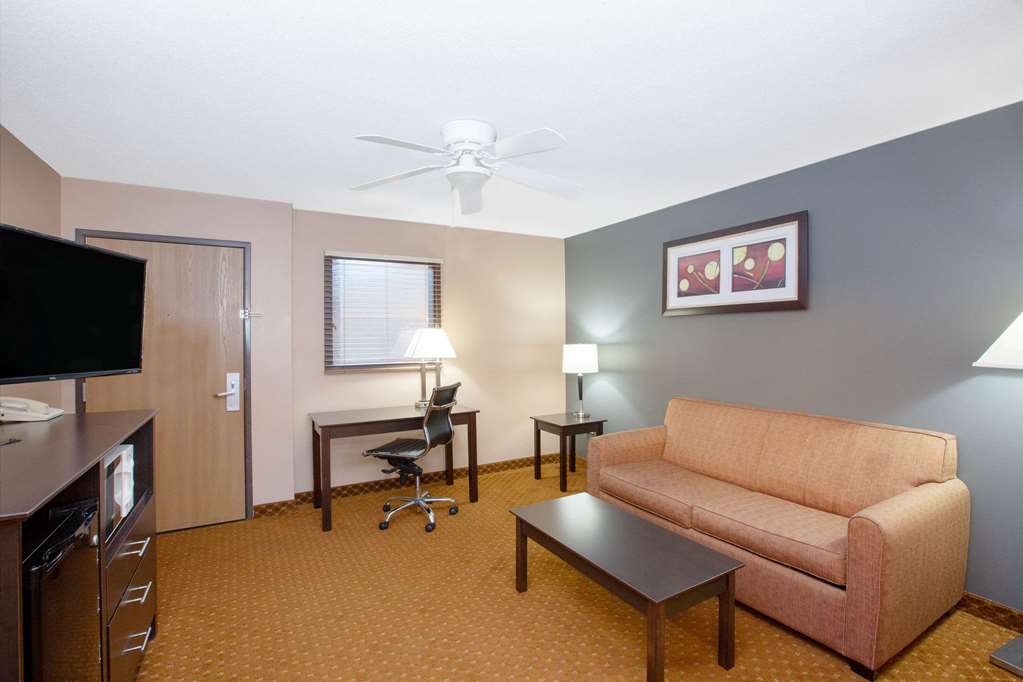 AmericInn by Wyndham Coralville - photo 23