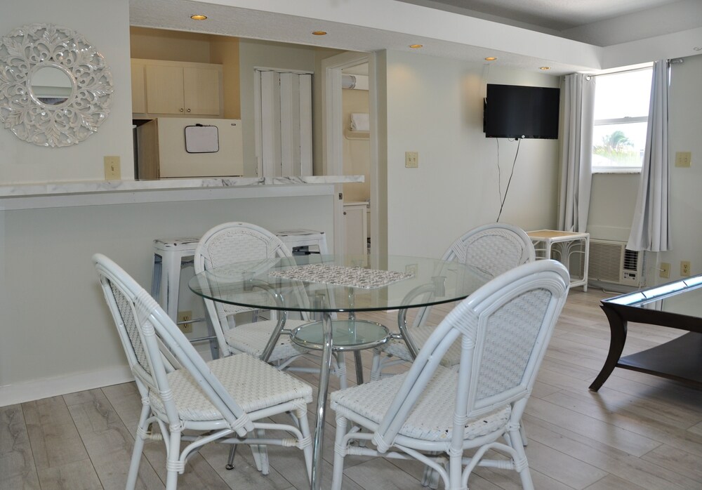 Coral Tides Resort - photo 45