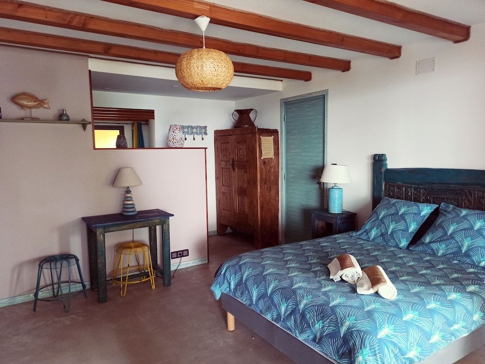 Ô Rêves Ailleurs — hotel in Saint-Cyr-Sur-Mer