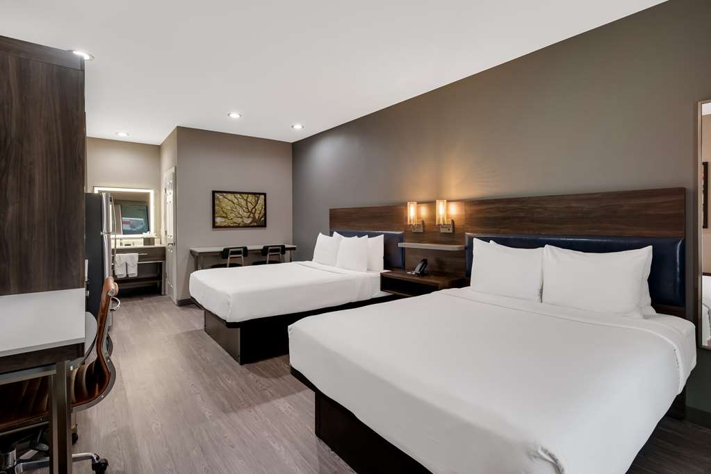 Best Western La Place Inn - photo 10