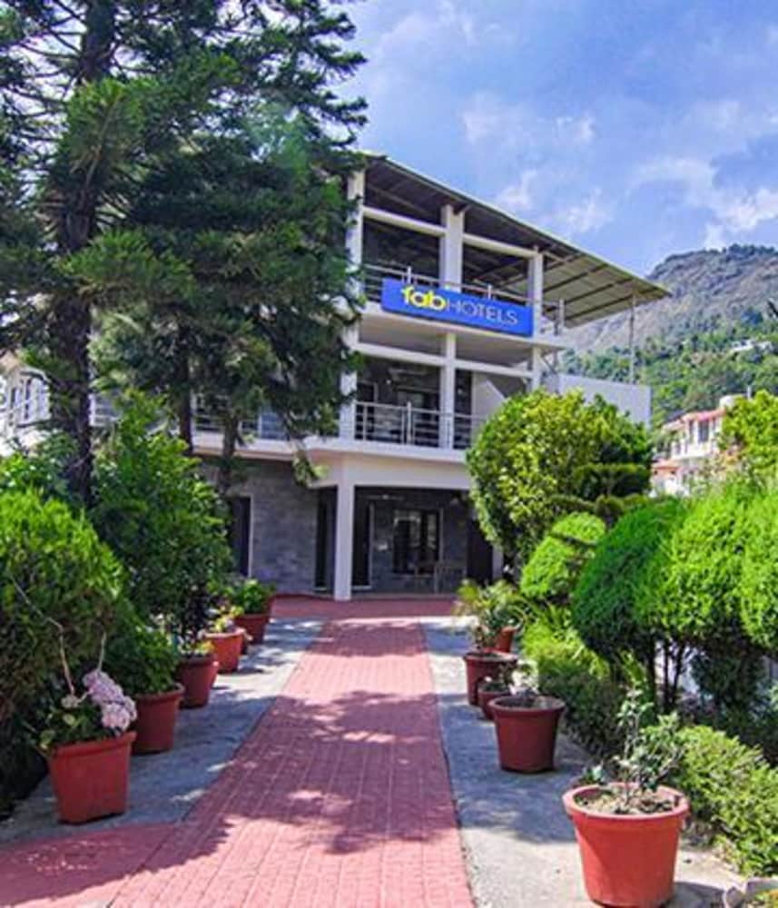 Fabhotel Paradise Ville Resort in Naini Tal, India