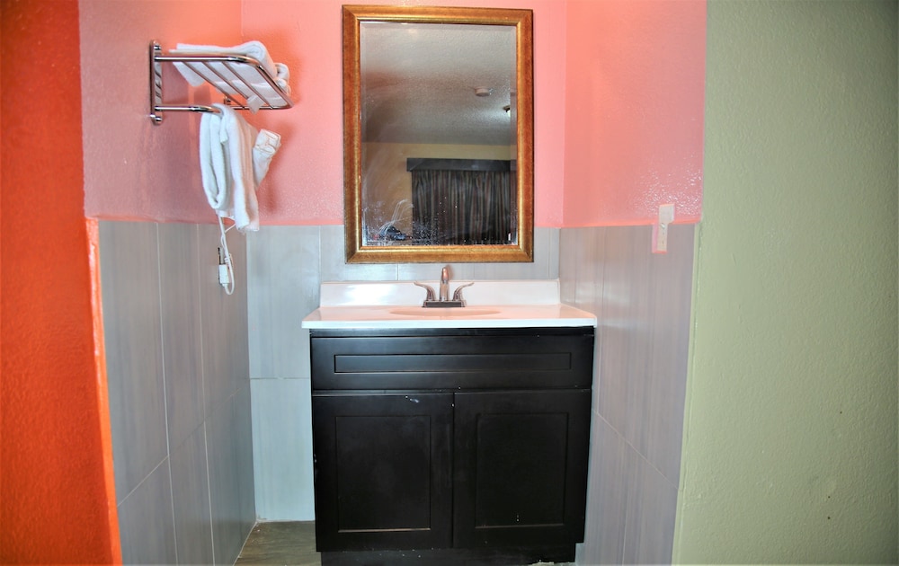 4 Star Motel - photo 21