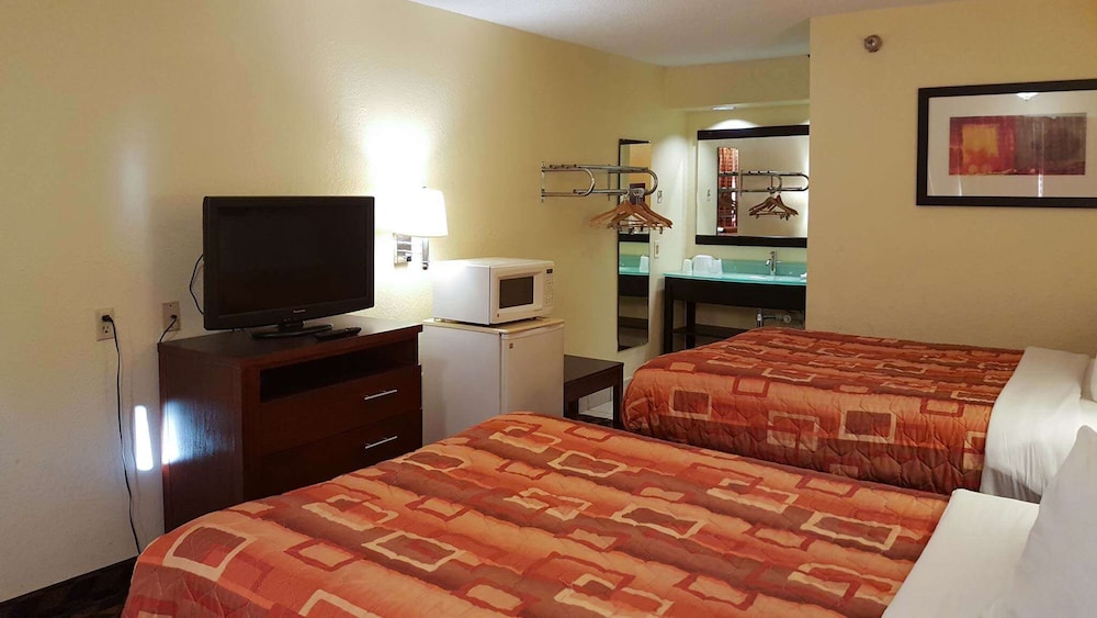 Motel 6 Little Rock AR Airport - photo 2