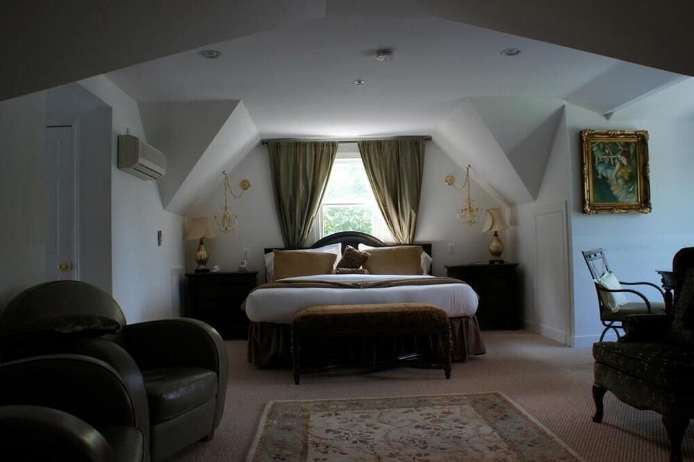 The Columbia Inn at Peralynna Manor - photo 33