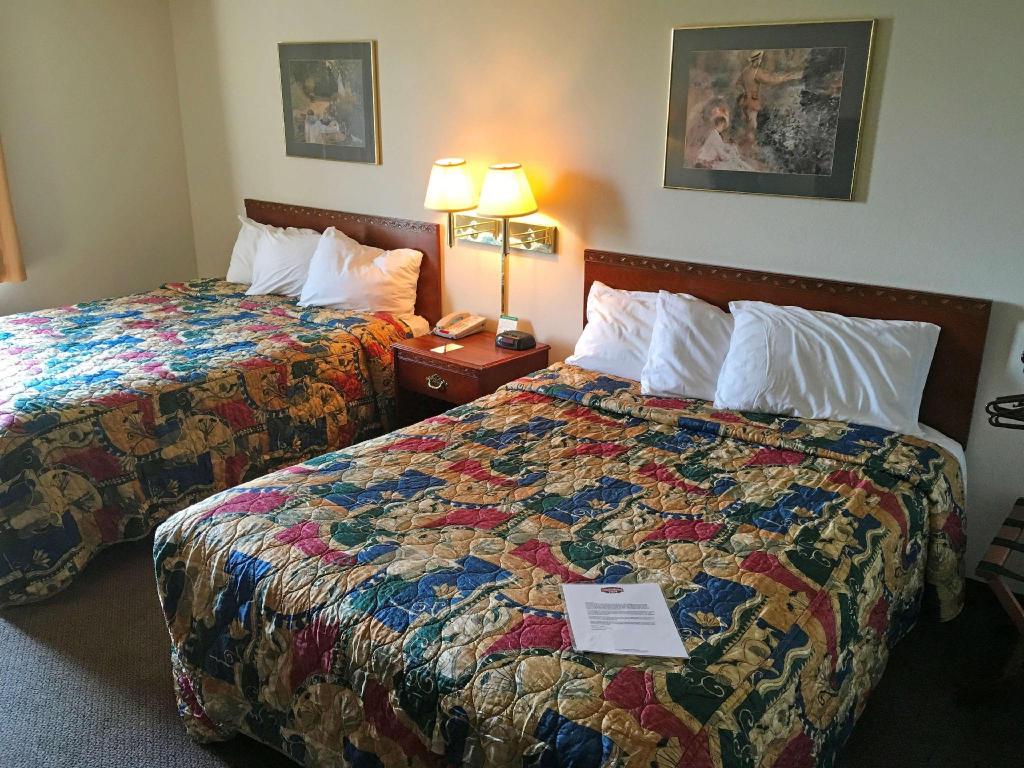 Country Hearth Inn & Suites Willard - photo 2
