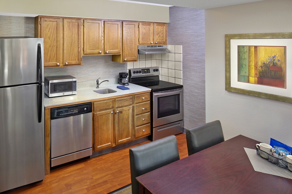 New Haven Village Suites - photo 19