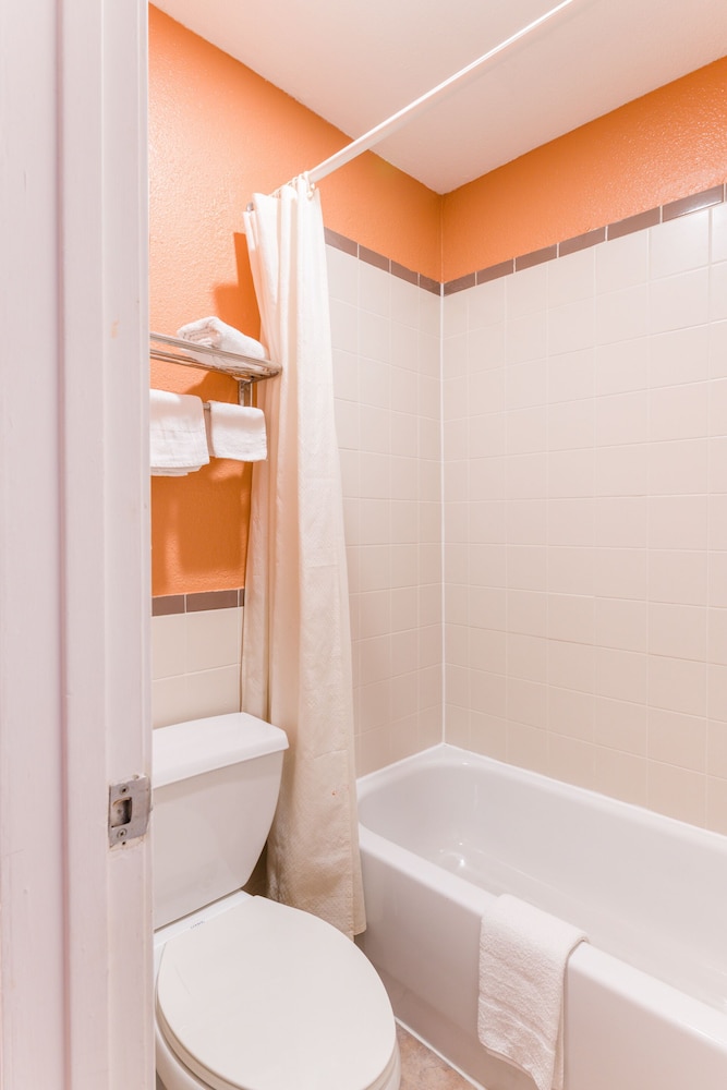 Sienna Inn Channelview TX - photo 13