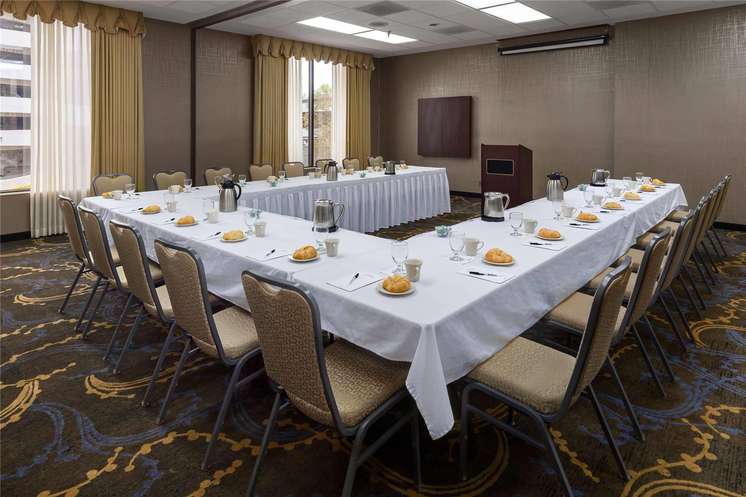 Radisson Hotel Bismarck - photo 17