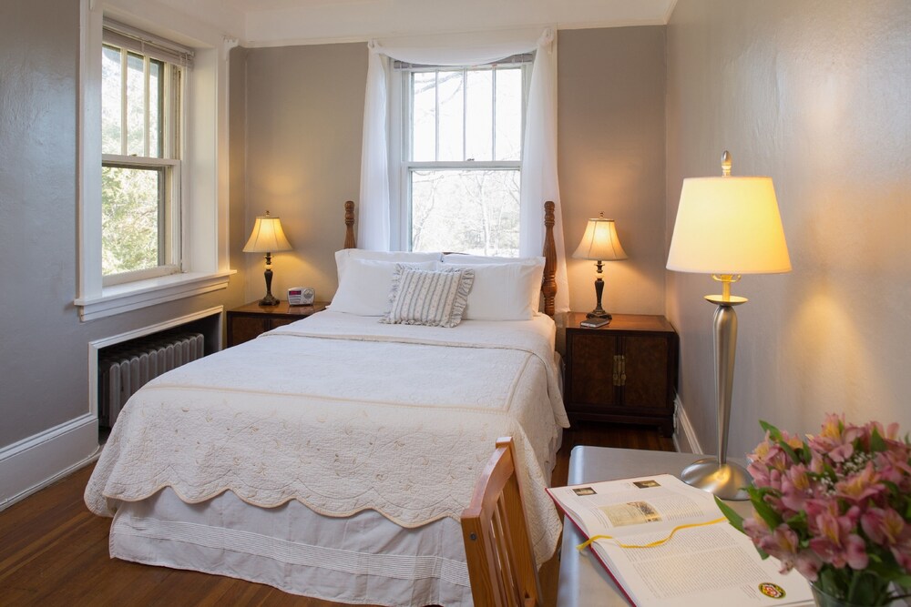 Sweet Biscuit Inn - photo 7