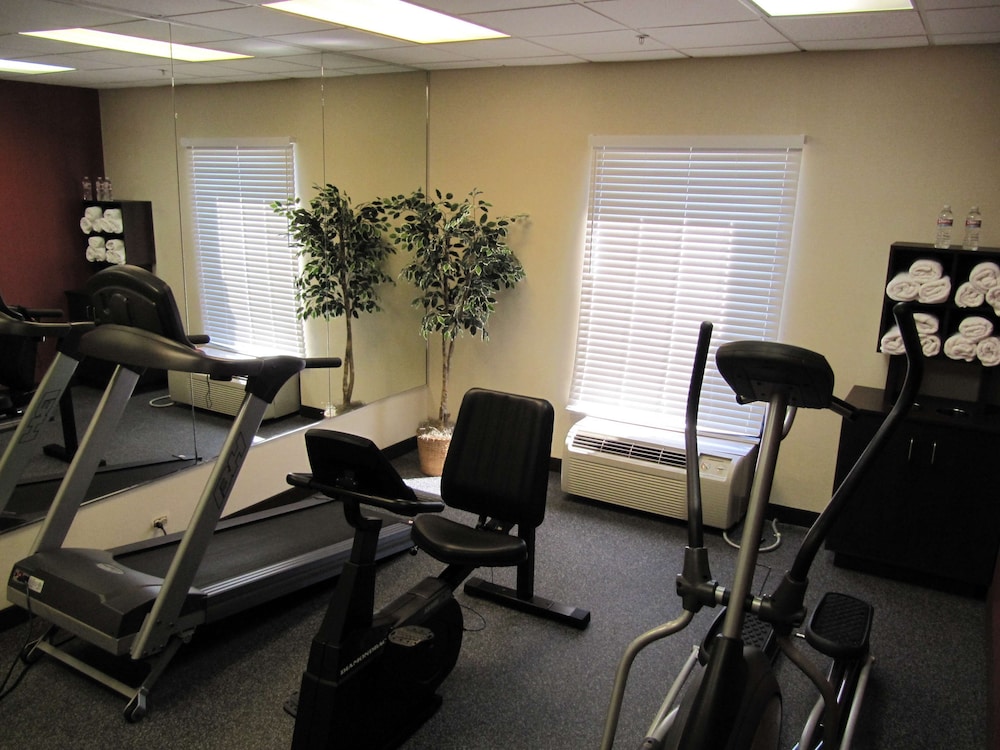 Hampton Inn Lindale Tyler - photo 27