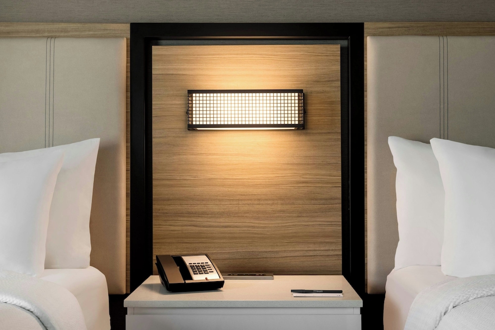 SpringHill Suites by Marriott Roanoke - photo 13