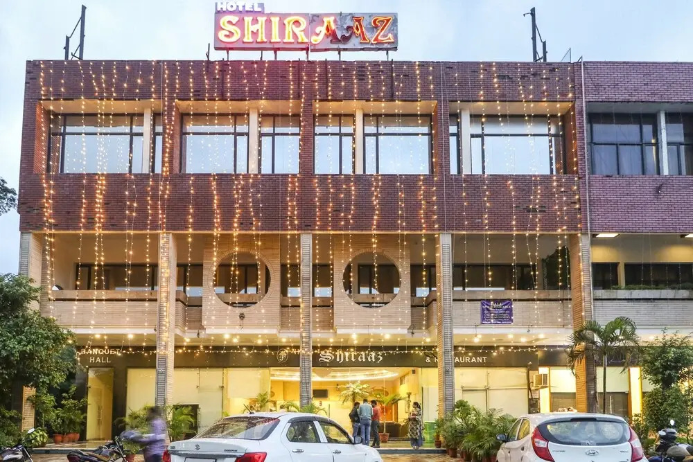 Hotel Shiraaz 1 in Panchkula, India