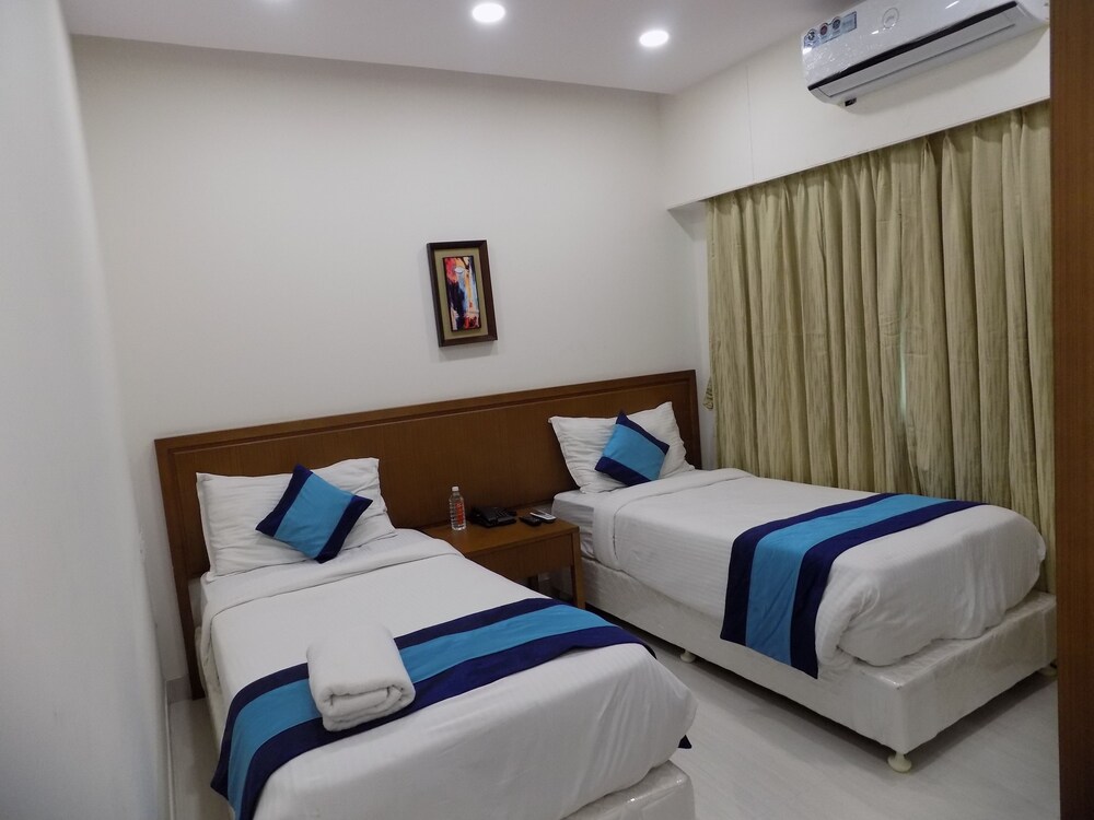 Mint Magna Suites Near One Indiabulls Centre