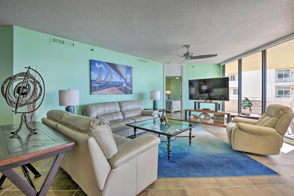 Gulf View Destin Condo with Resort Pool and Spa - photo 3