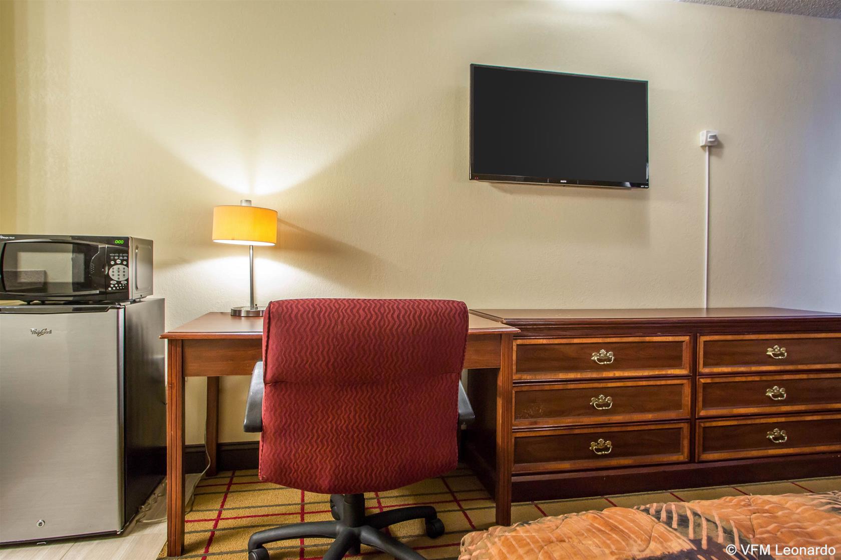 Rodeway Inn - photo 36