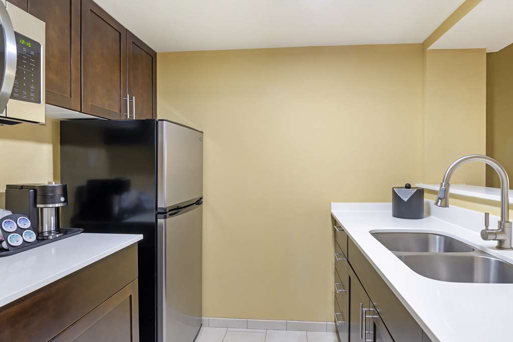 Best Western Plus Thornburg Inn & Suites - photo 18