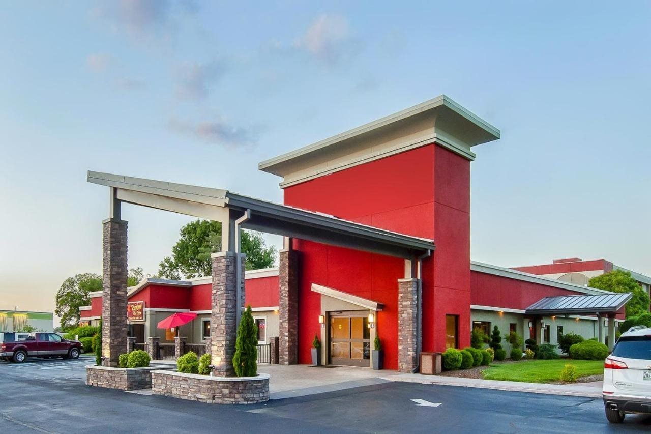 Days Inn & Suites by Wyndham Johnson City in Johnson, United States