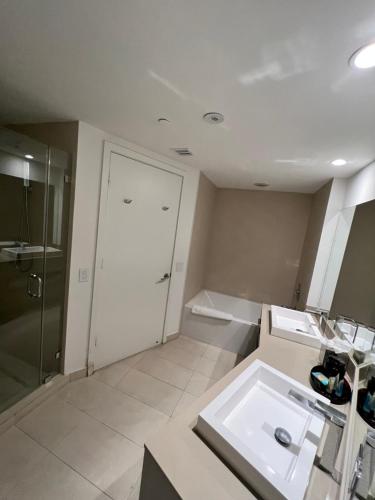 Luxury Beach Resort in Hollywood, United States