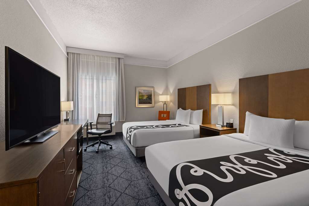 La Quinta Inn and Suites by Wyndham at WaTiki Waterpark - photo 29