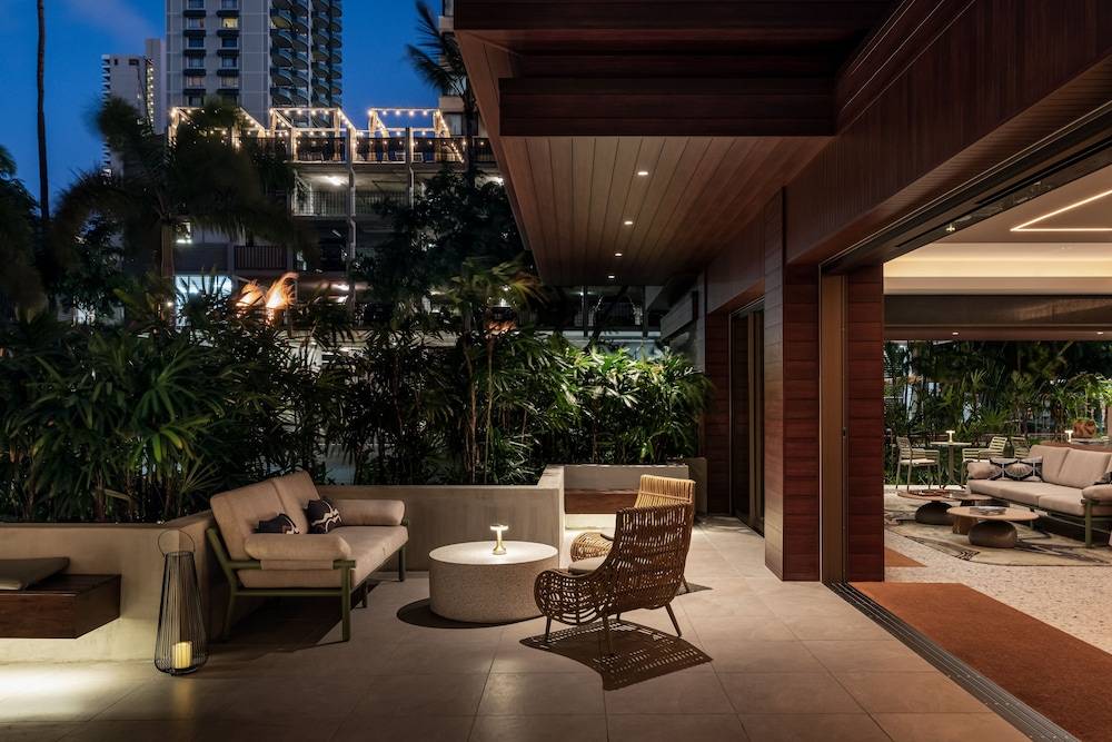 Romer Waikiki at the Ambassador - photo 5