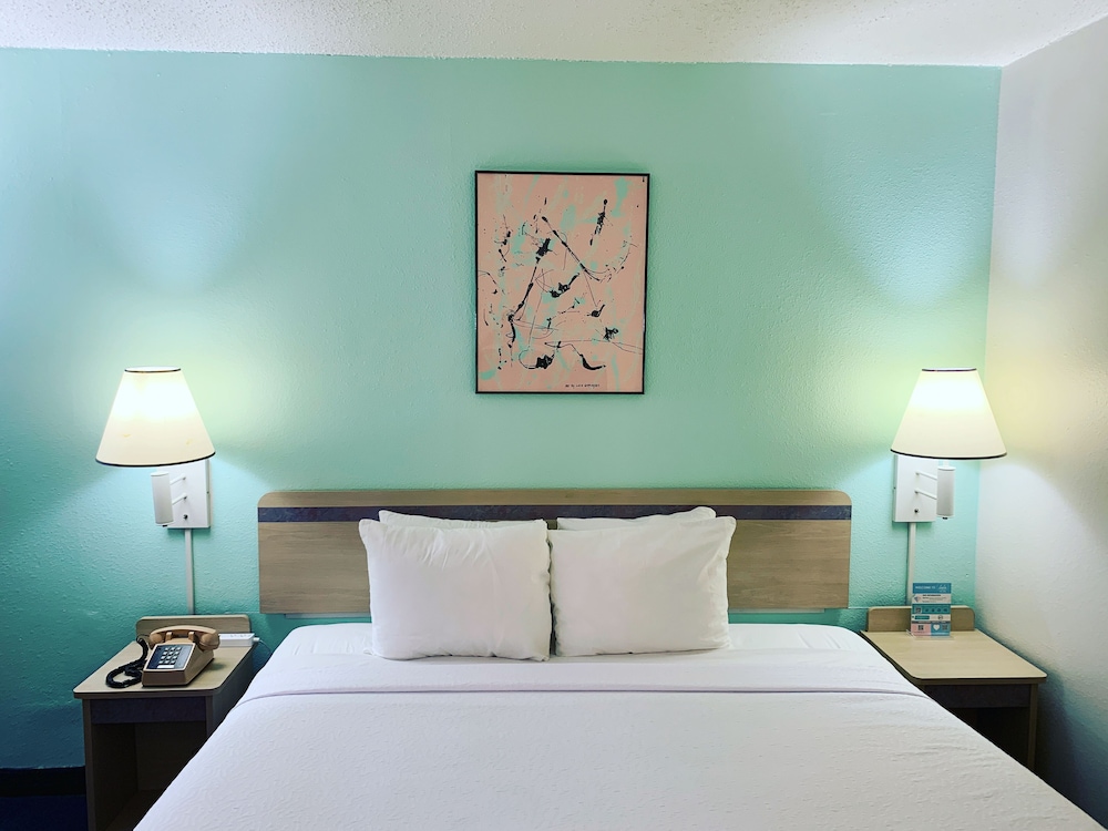 LuLu Hotel Silver City - photo 23
