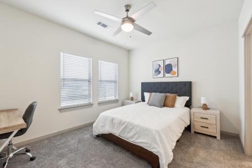 Chisholm Trace 531 I Comfy 2 Bed 2 Bath — 4-Star Luxury Hotel in Cleburne, United States