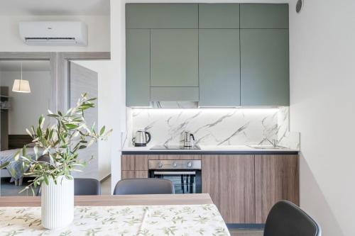 Caesar Apartment Regarda Travel — 4-Star Luxury Hotel in Lazise, Italy