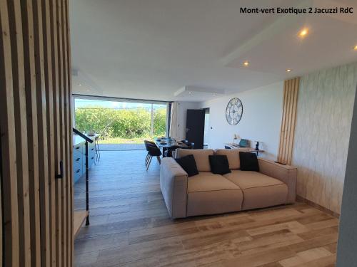 Mont Vert exotique Calme Vue et PARKING — 4-Star Luxury Hotel in Saint-Pierre, Réunion
