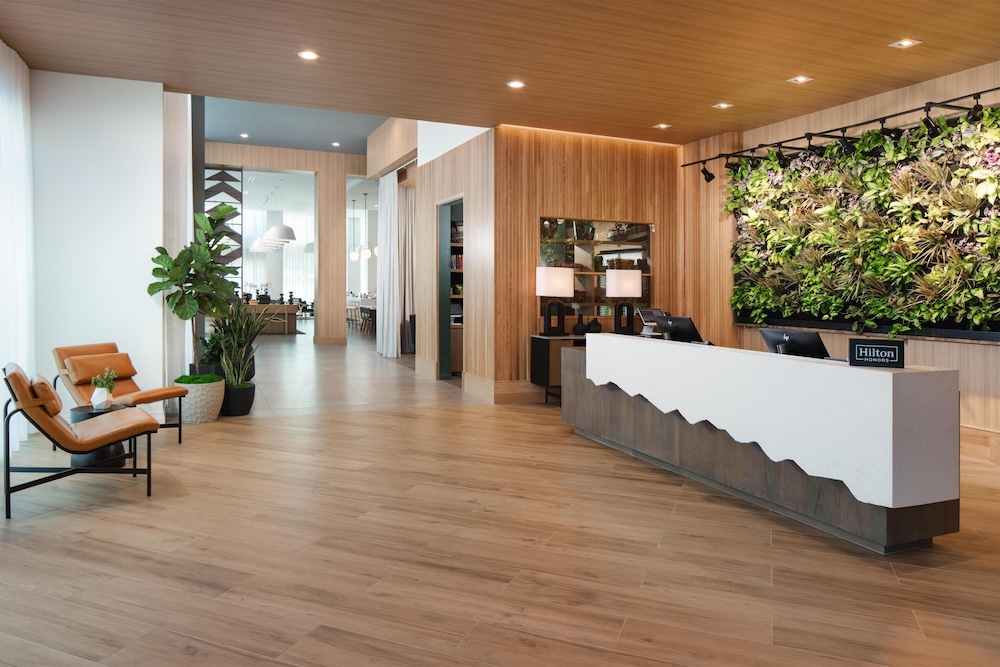 Embassy Suites By Hilton Chattanooga Downtown - photo 16