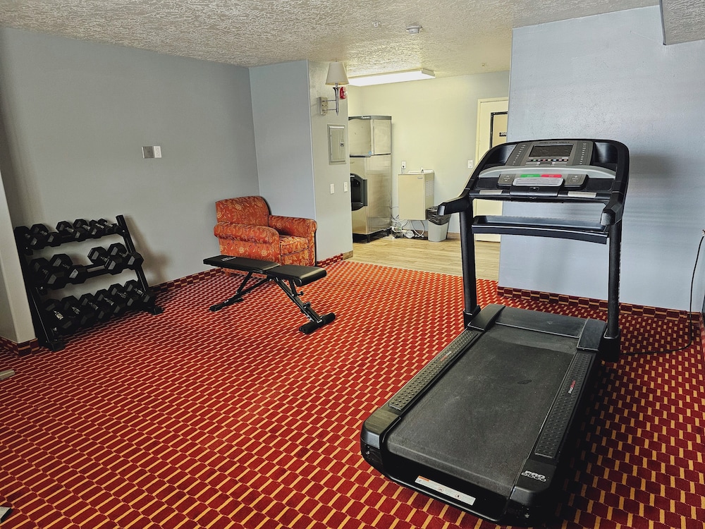 Executive Inn and Suites Extended Stay in Vernal - photo 41