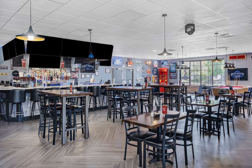 Days Inn and Suites by Wyndham Oxford - photo 7
