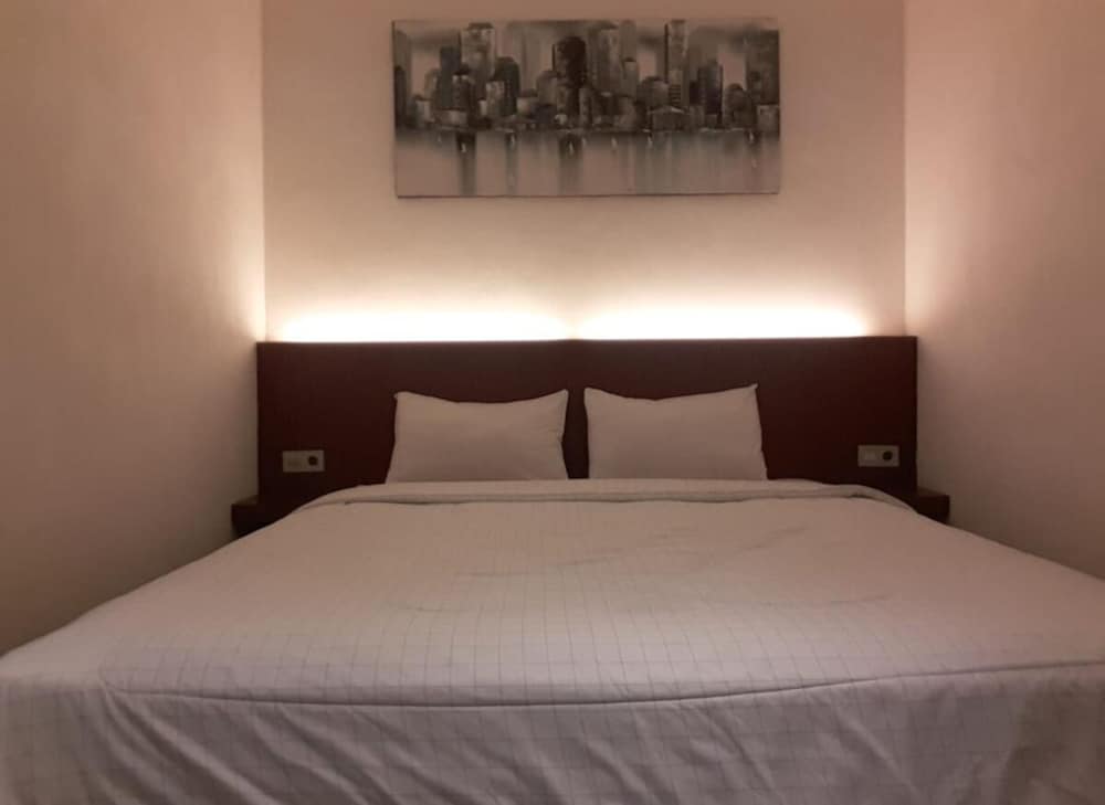 Marcell Hotel — Medan — photo 3