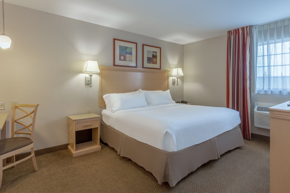 Candlewood Suites Minot by IHG - photo 7