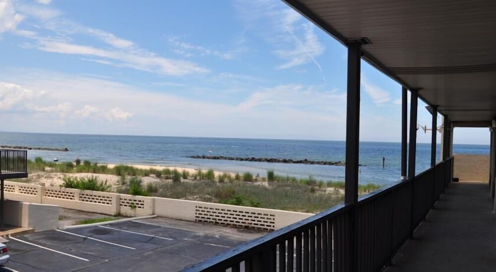 Ocean View Inn - photo 23