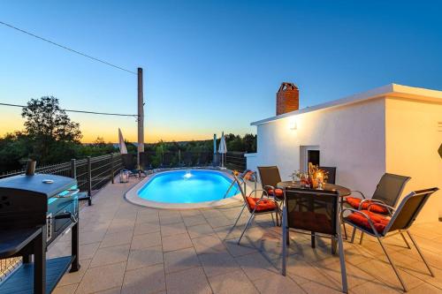 Apartment Paradiz — 4-Star Luxury Hotel in Labin, Croatia