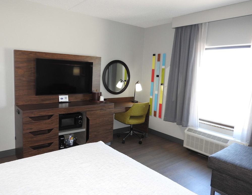 Hampton Inn & Suites by Hilton Flowery Branch Lake Lanier - photo 12