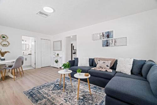 Largo 3br Wbackyard Funnear Belleair Beach — Largo