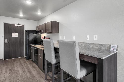 Riverstone Suites Chippewa Falls - photo 56