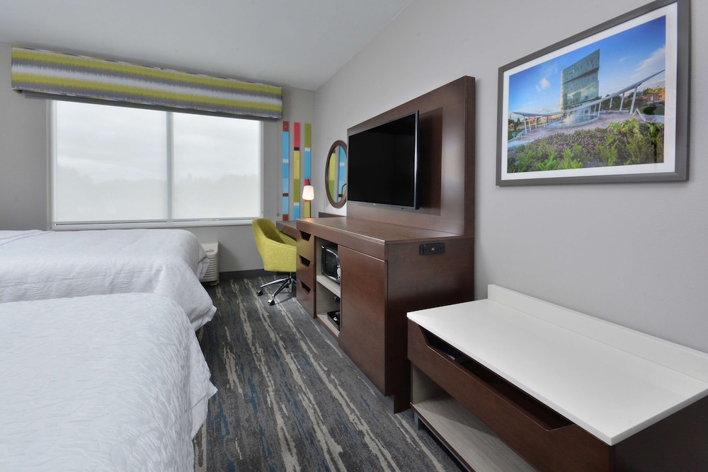 Hampton Inn & Suites by HIlton Charlotte North I 485 - photo 5