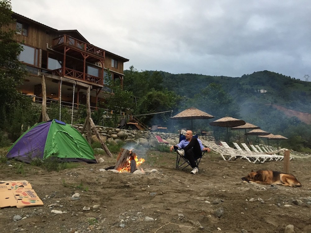 Livadi Hotel — hotel in Ardesen