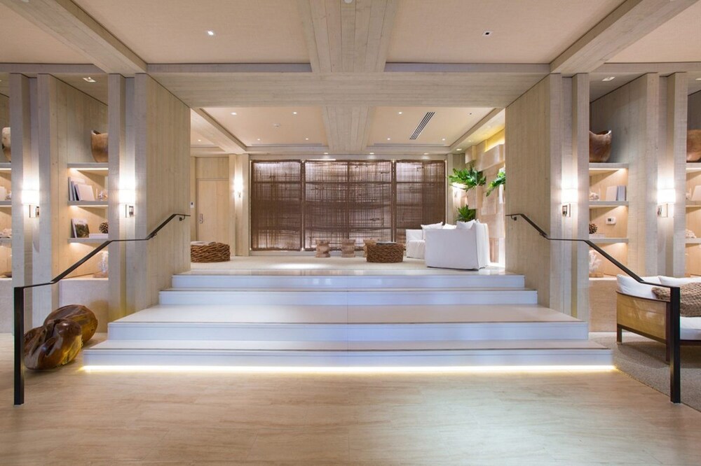 Berryfields 64 - carbon neutral hotel in Unknown City