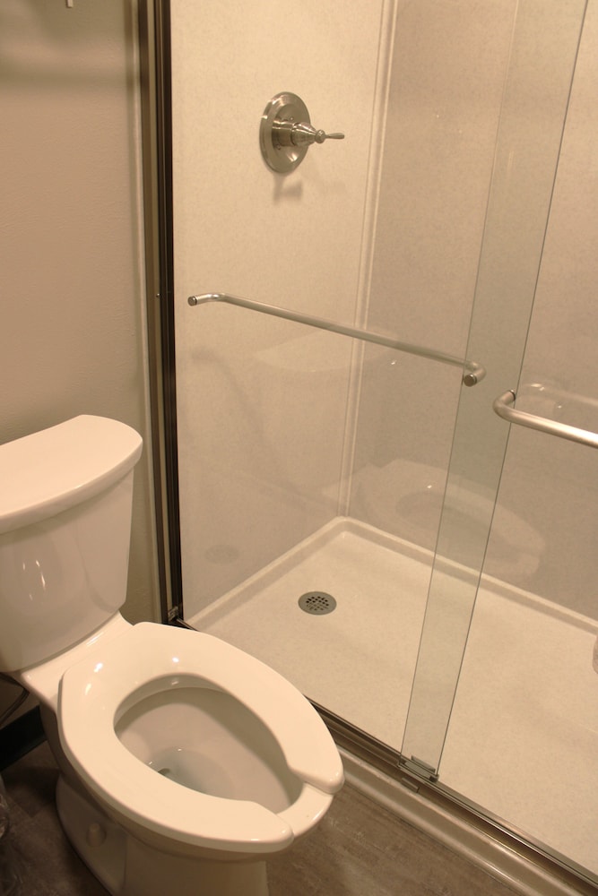 Super 8 by Wyndham Lamar - photo 27