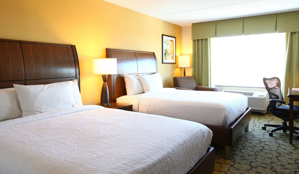 Hilton Garden Inn Olathe - photo 7