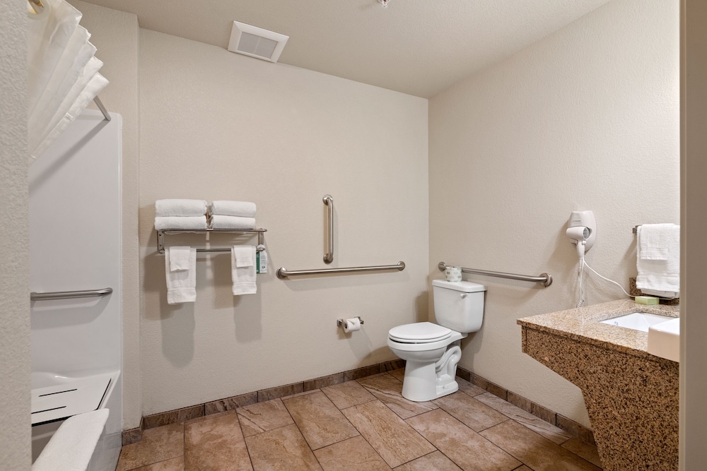 Cobblestone Inn & Suites Yuma - photo 51